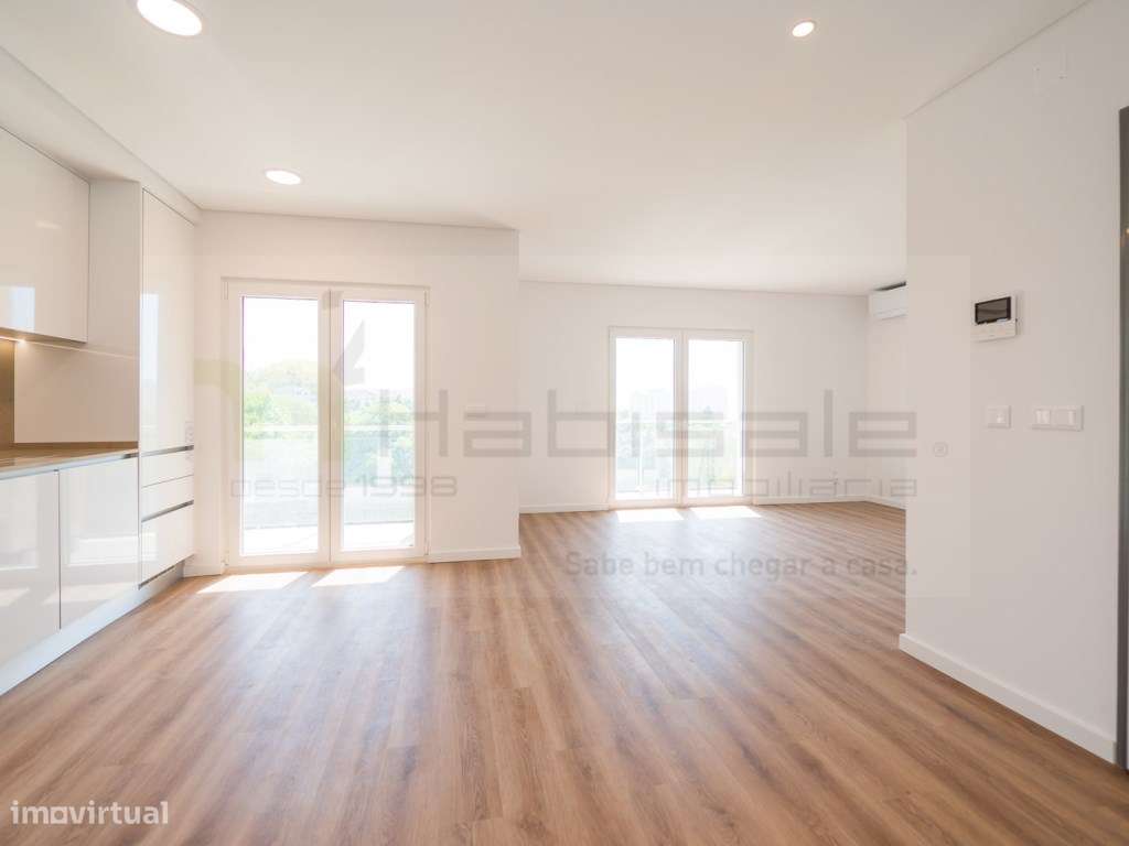 T2 novo na Parede com vista mar-8