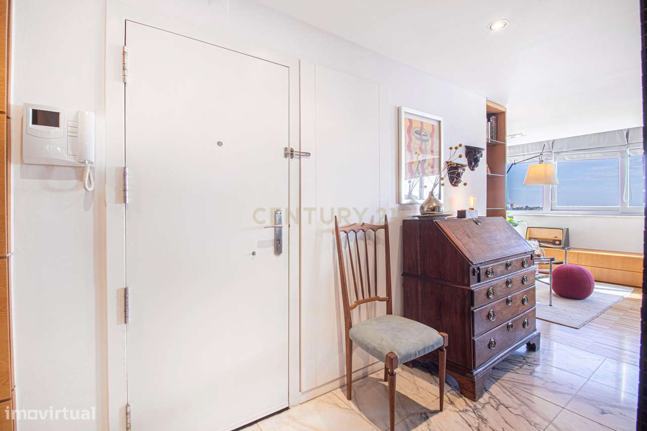 T2 com Terraço e Vista Panorâmica no Coração de Alvalade - Grande imagem: 2/27