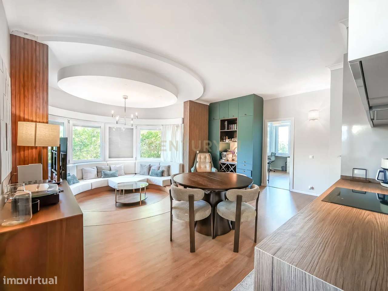 Apartamento T1+1 Remodelado com Elevador | Pampilheira | Cascais-0
