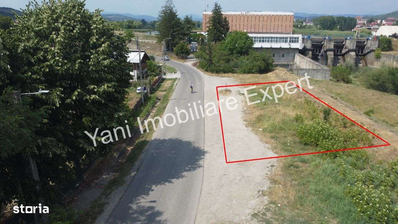 Teren de vânzare în Curtea de Argeș, cartier Marina ( 393 mp ) - Imagine principală: 4/12