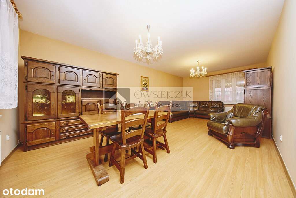 Dom Centrum, zadbana posesja, budynek gospodarczy - Pełny obrazek: 4/19