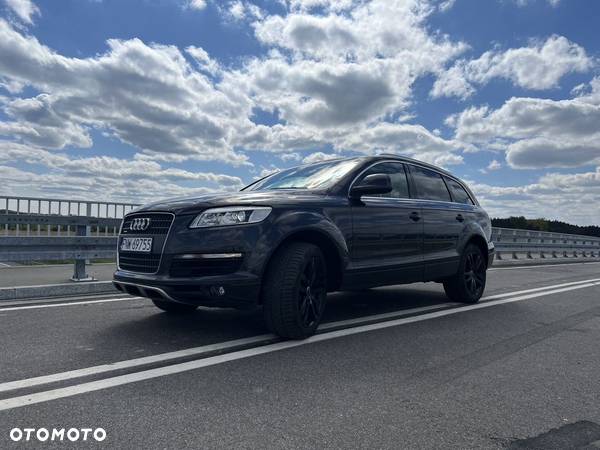 Audi Q7 - 4