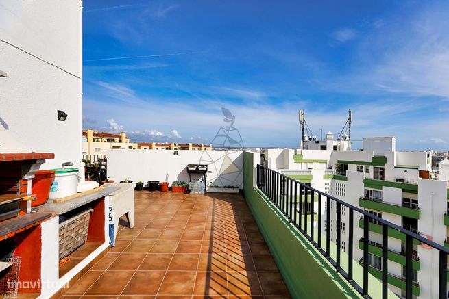 Penthouse T2 com terraço e vista panorâmica na Pedra Mourinha em Porti-9