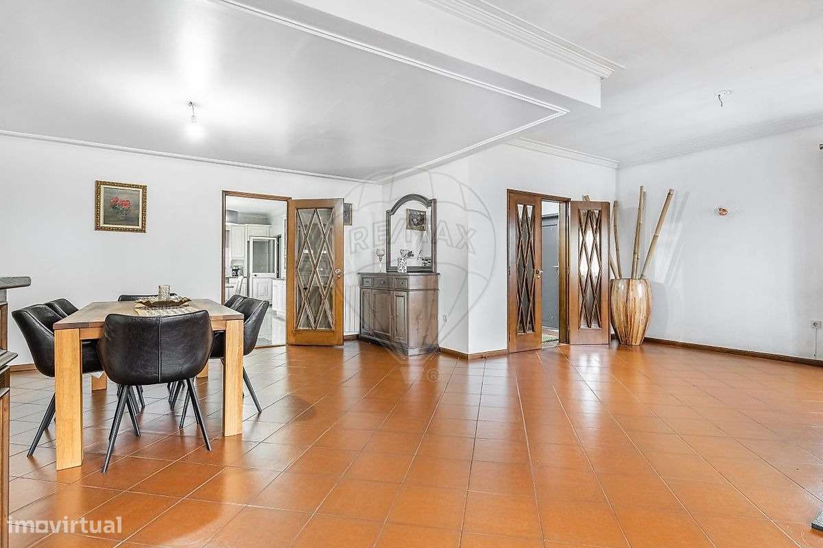 Moradia T5 individual em Nogueira - Braga-8