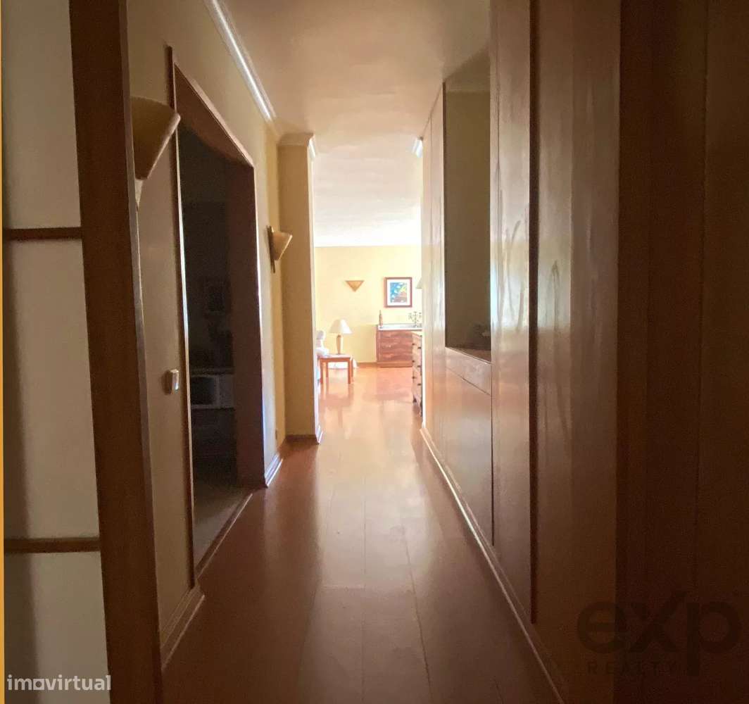 Excelente apartamento T1 para venda com vista de mar em São João da Ca - Grande imagem: 5/12