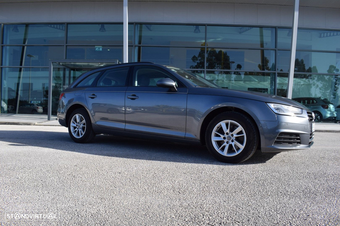 Audi A4 Avant 2.0 TDI Business Line - 1