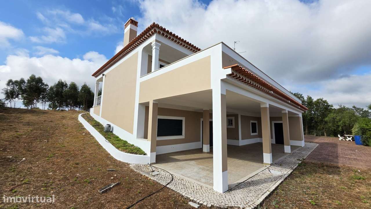 Excelente Moradia T3 com Vista Panorâmica sobre a Albufeira do Castel-6