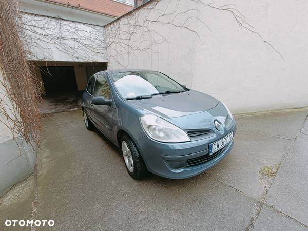 Renault Clio - 2