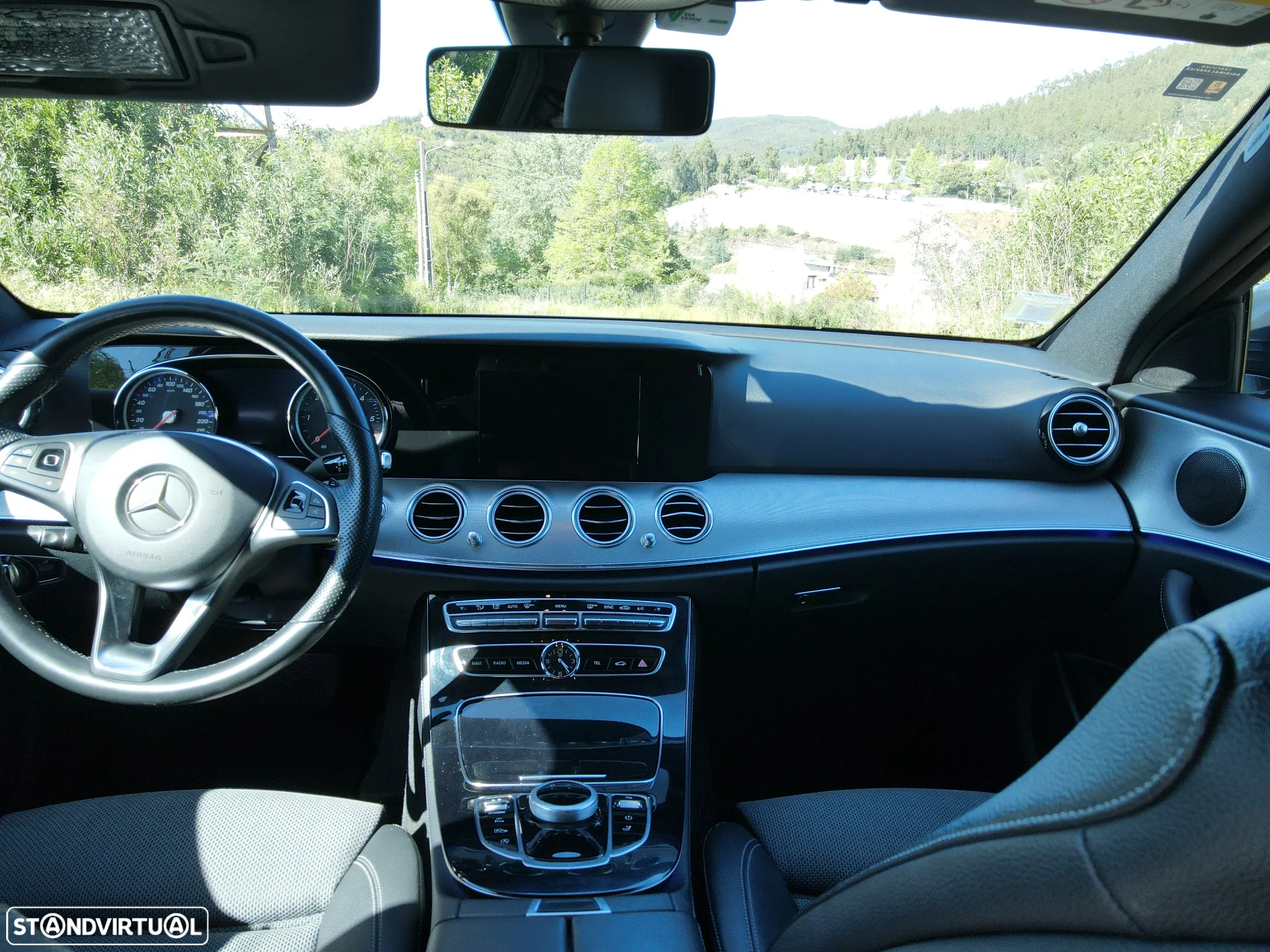 Mercedes-Benz E 220 d Avantgarde+ - 9