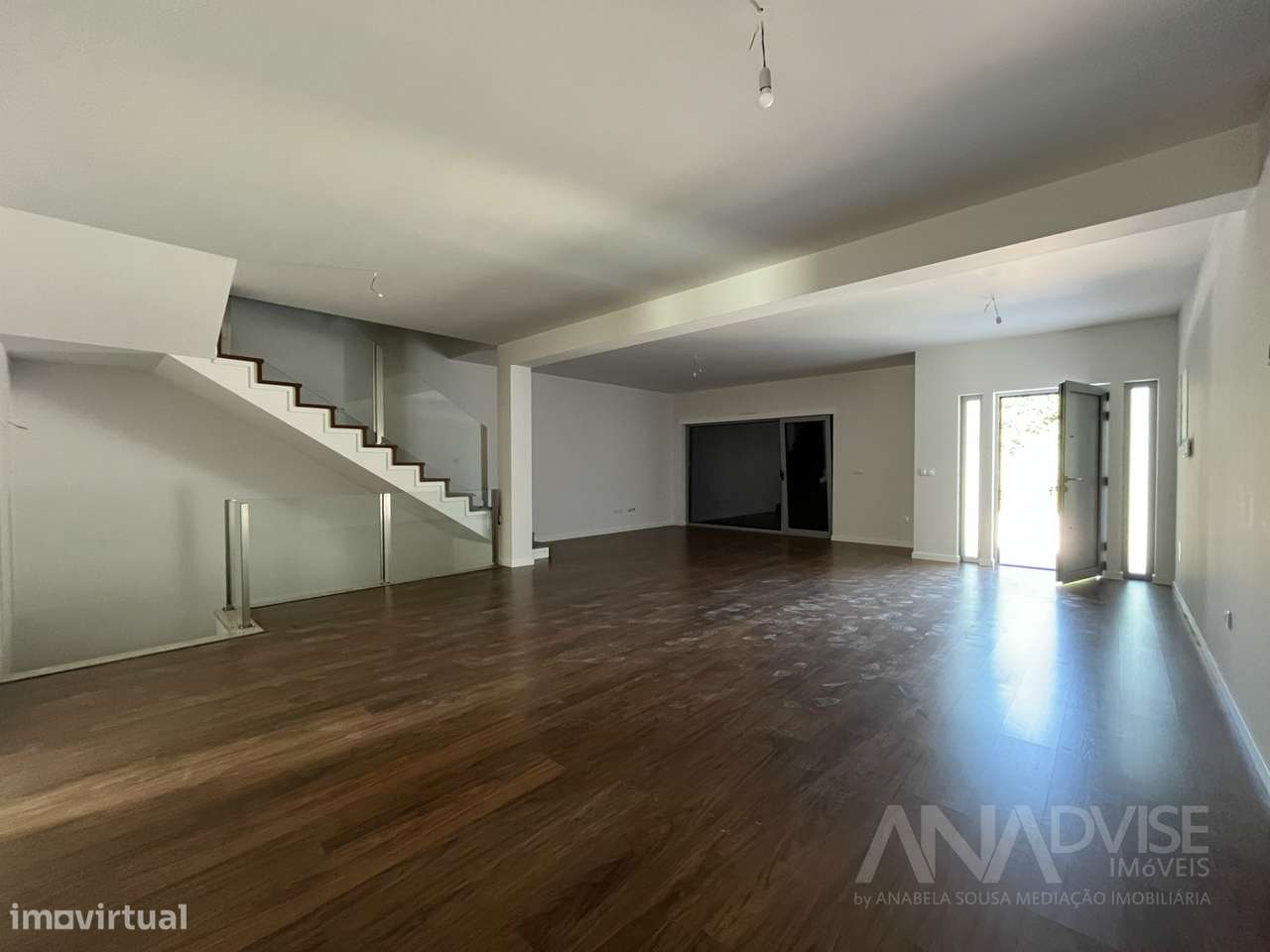 Moradia em Banda T3 Venda em Abraveses,Viseu - Grande imagem: 1/50