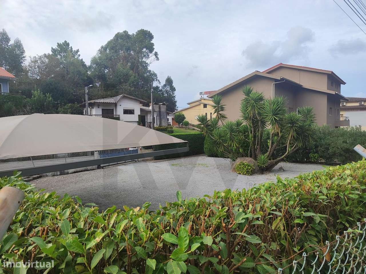 Prédio Misto com 4 frações-9