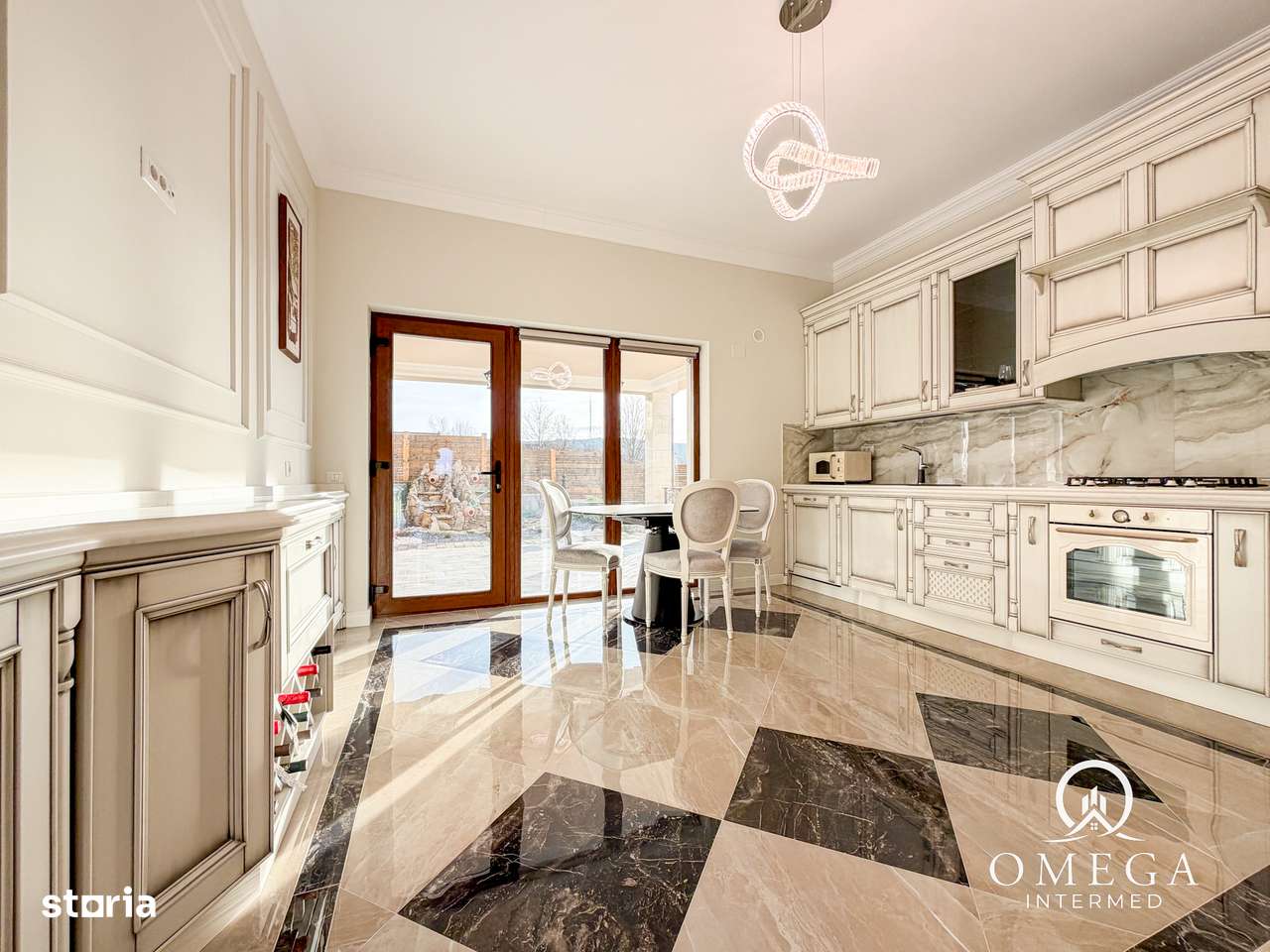 Vila de lux in Iasi Bucium 429000 euro-9