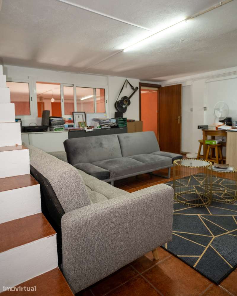 Moradia Bifamiliar Duplex com Garagem, e Quintal Privado em  Foz Côa-7