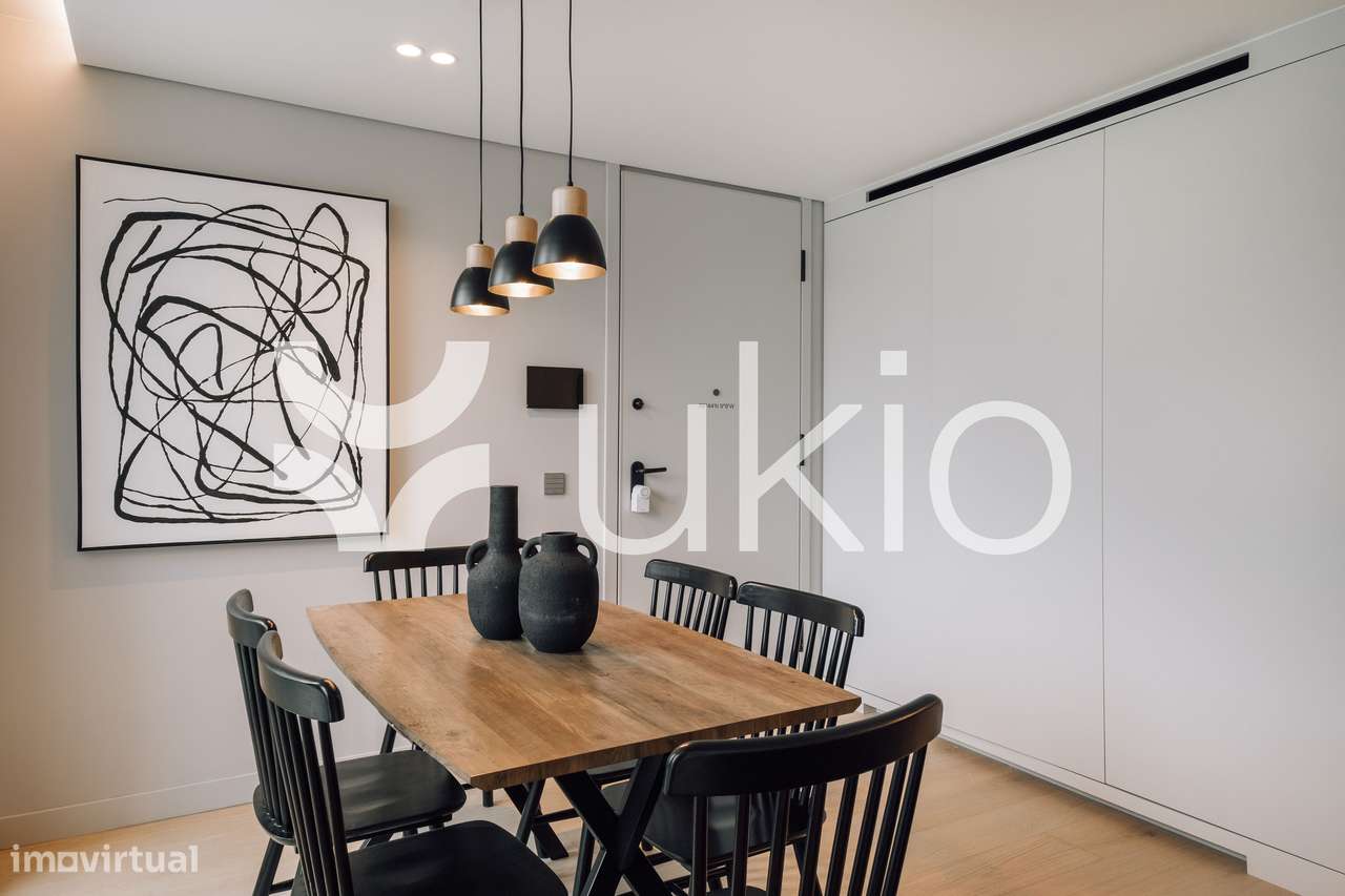 Apartamento T2 ginásio e piscina em Entrecampos - Grande imagem: 2/26