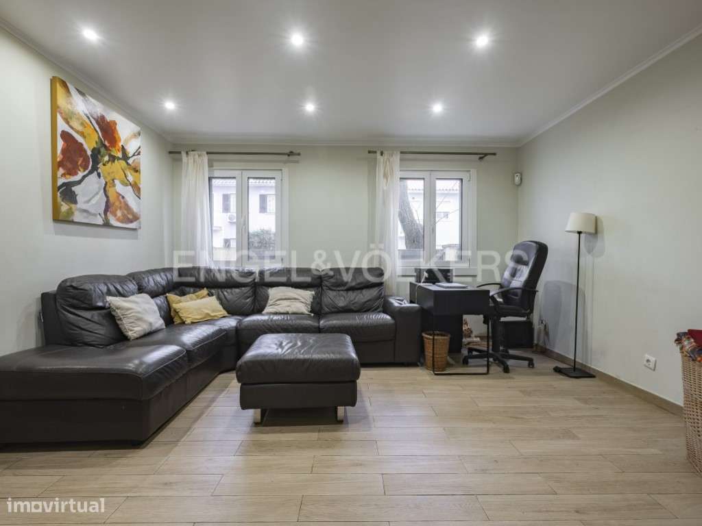 Moradia T3 com Piscina Bairro de Santa Cruz, Benfica - Grande imagem: 4/40