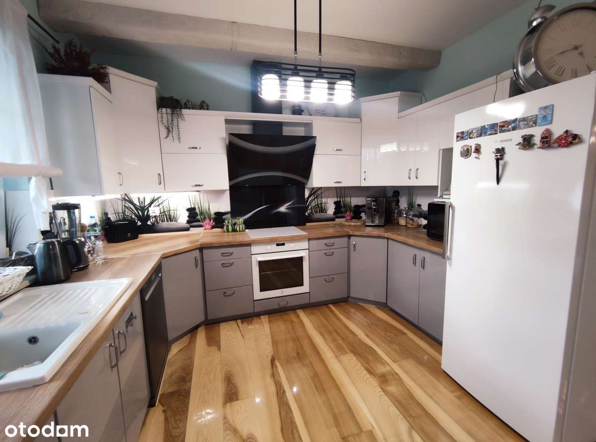 Oszczędny w eksploatacji dom, dwa garaże, duża zagospodarowana działka-14