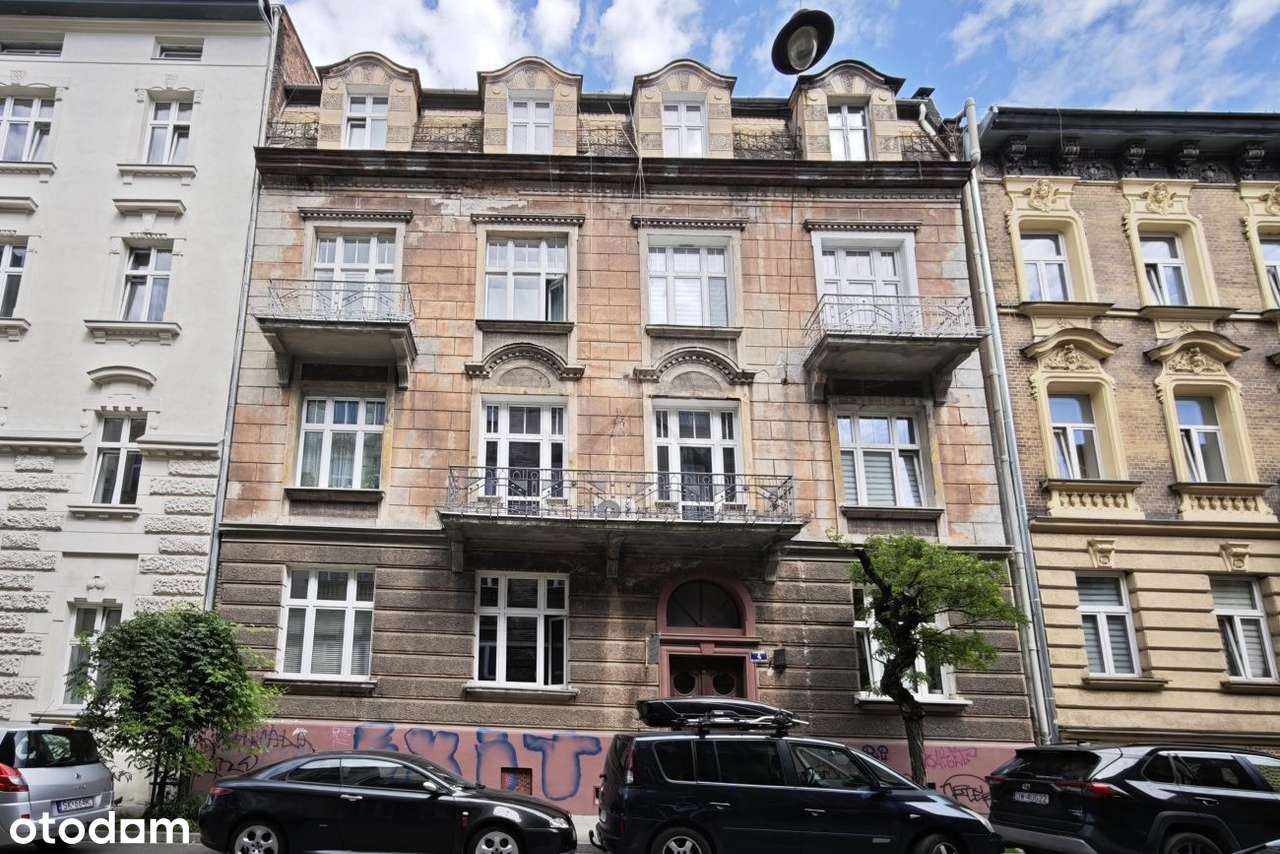 3 pokojowe mieszkanie w urokliwej kamienicy!-0