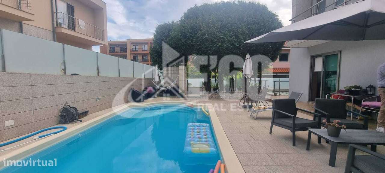 MORADIA T5 COM PISCINA S. FELIX DA MARINHA - Grande imagem: 4/56