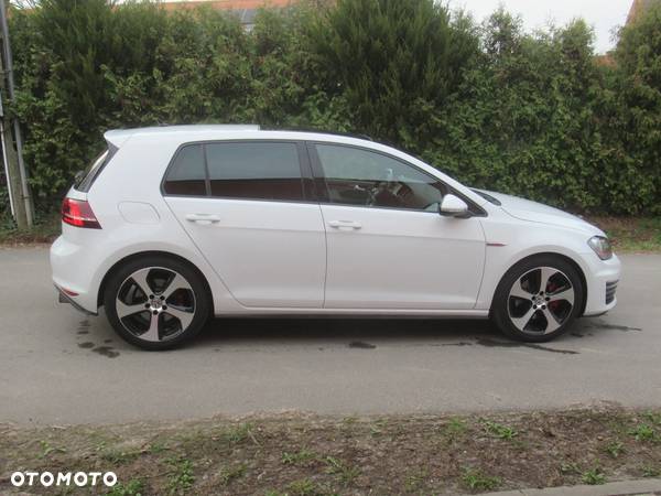 Volkswagen Golf VII 2.0 TSI BMT GTI - 13