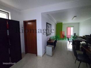 Escritório Centro de Rio Maior - Grande imagem: 5/10