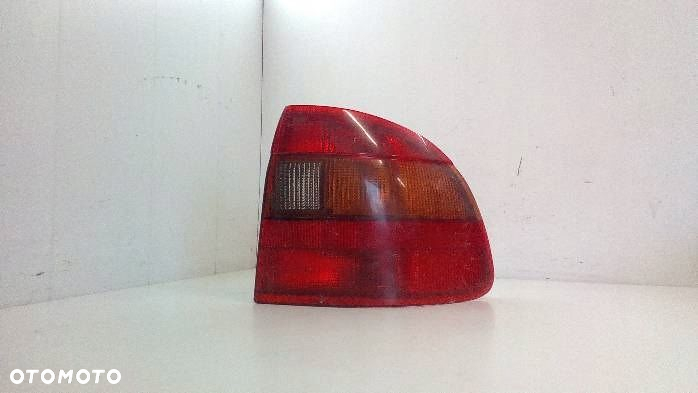 Lampa prawa tylna Opel Astra F I - 8