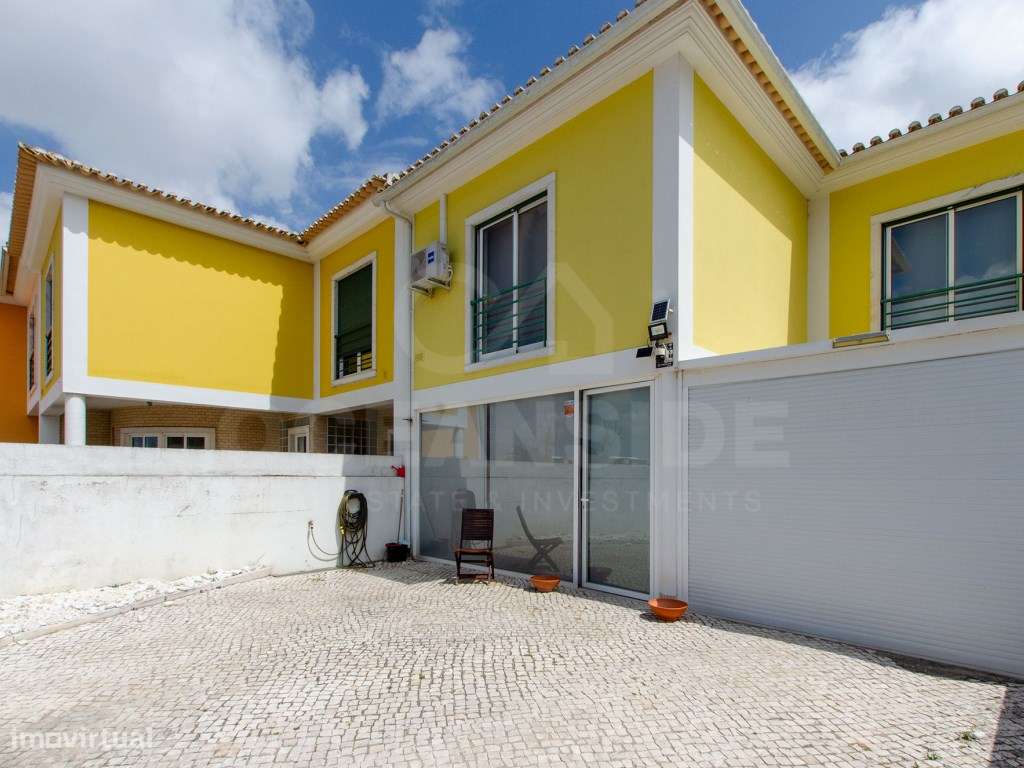 Moradia T4+2 com piscina na Urb. Lombas (São Domingos de Rana)-46