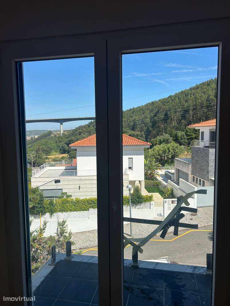 T3 +1 Duplex NOVO no Empreendimento Varandas do Pinheiro-23