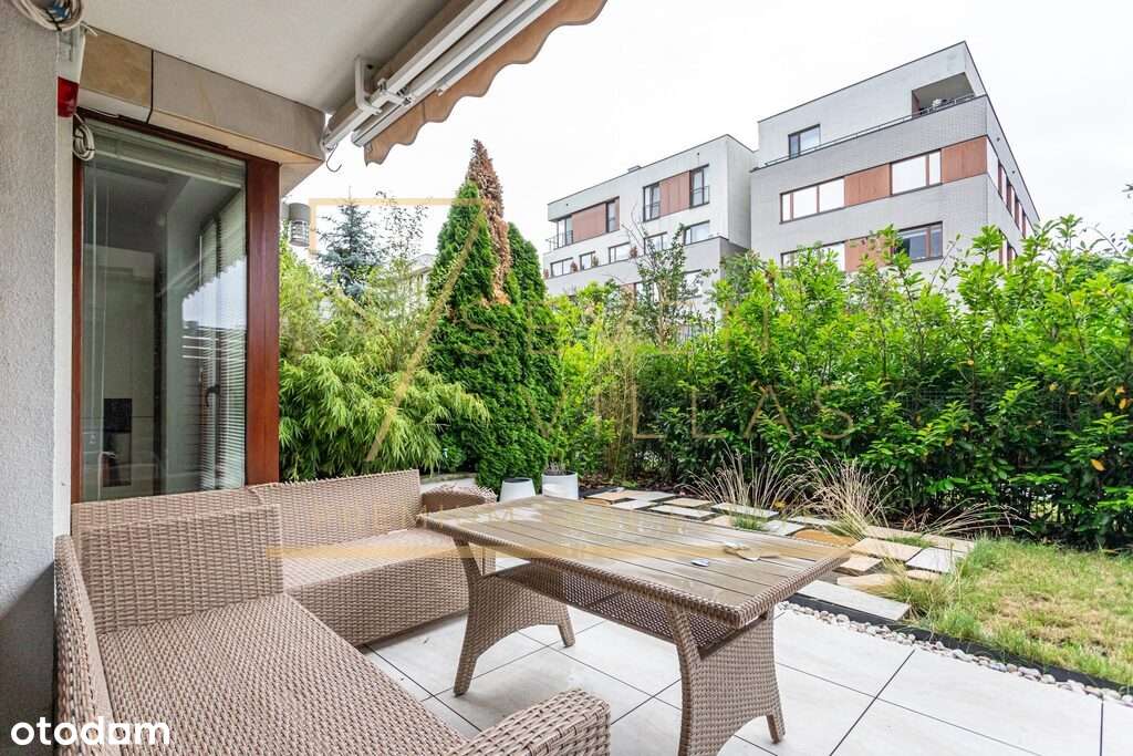 Apartament z ogrodem w sercu Miasteczka Wilanów-11