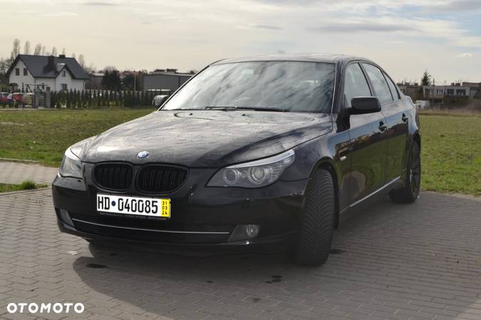 BMW Seria 5 523i Edition Exclusive - 2