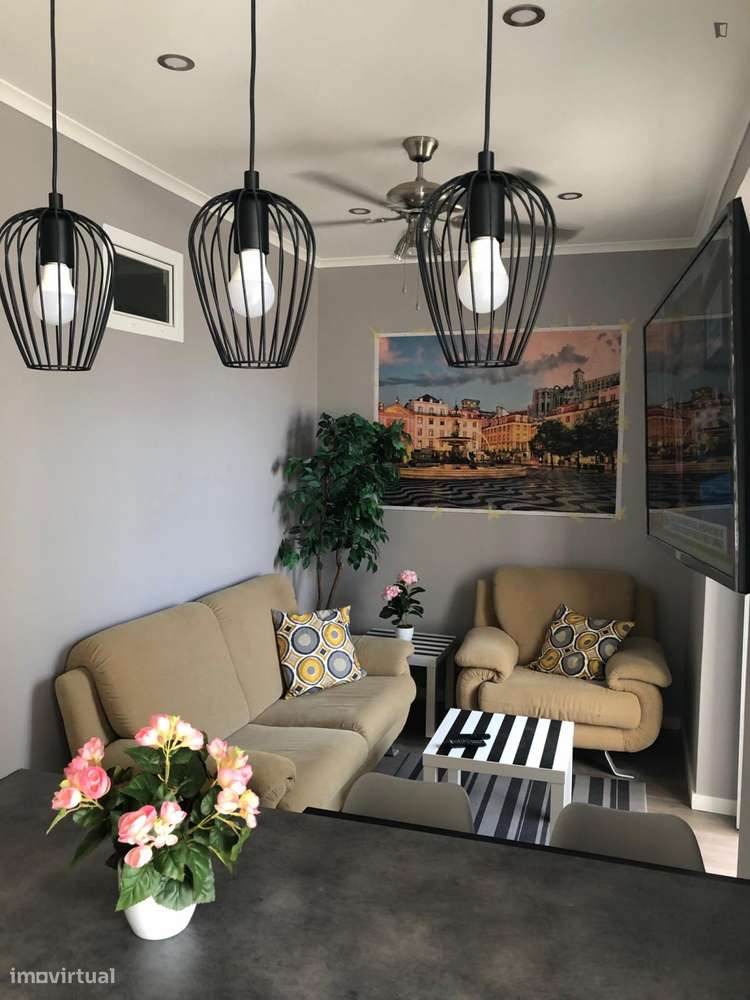 Quarto - localizado em São Sebastião Lisbon - Grande imagem: 5/11