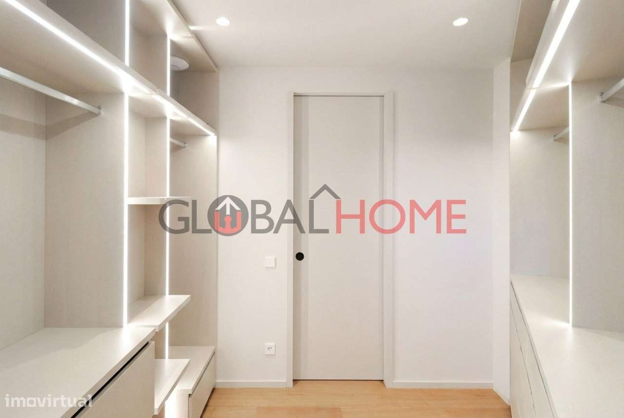 Moradia T5 com piscina na Quinta das Luzes-50