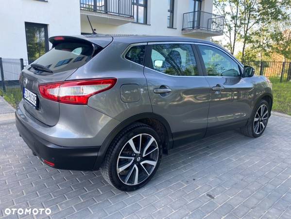 Nissan Qashqai 1.6 DCi N-Tec - 4