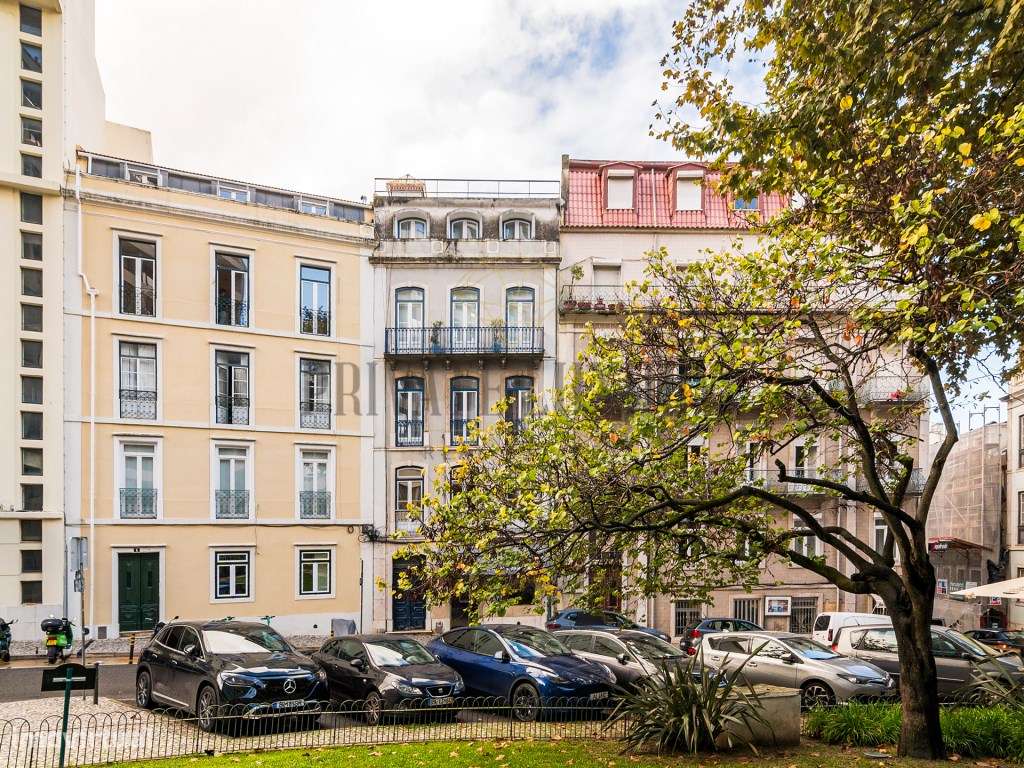 Luxury Apartamento T2 Duplex na Avenida-17