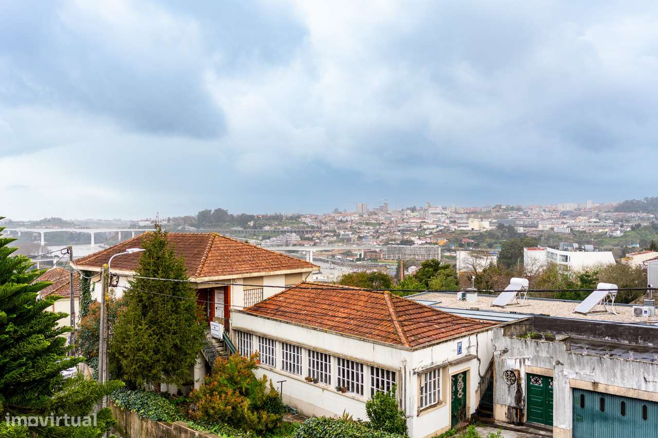 Fração T1+1 Mezanino, Pé-Direito Duplo, Vista Rio e 2 Lugares Parque-7