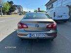 Volkswagen Passat CC 2.0 TDI 4Motion DSG BMT - 10