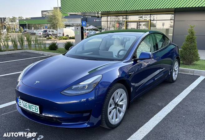 Tesla Model 3 Standard Reichweite Plus Hinterradantrieb - 1