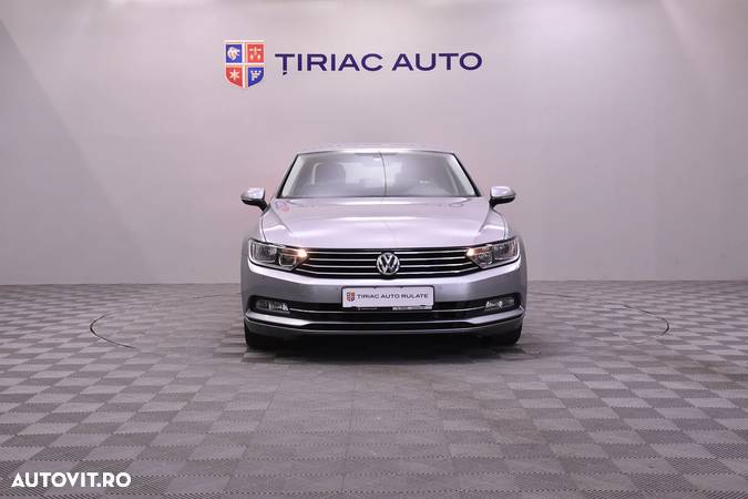 Volkswagen Passat - 8