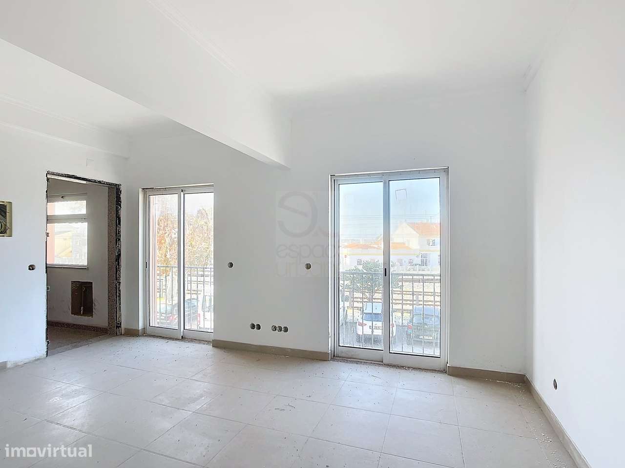 Tunes - Lote Terreno Com Construção Concluída a 84% - Grande imagem: 4/21