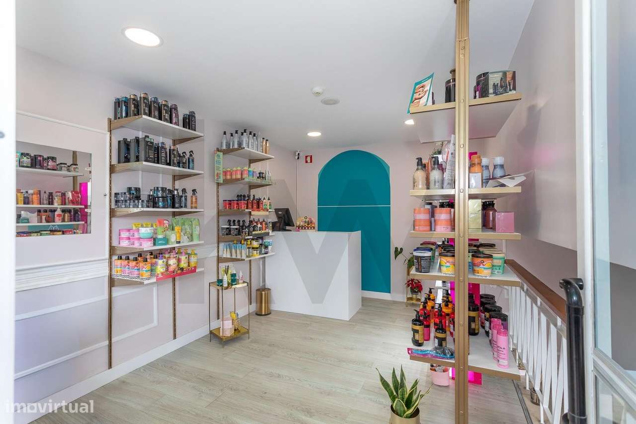 Loja | Arrendada | Rentabilidade garantida | Centro Algés | 2 pisos | - Grande imagem: 2/23