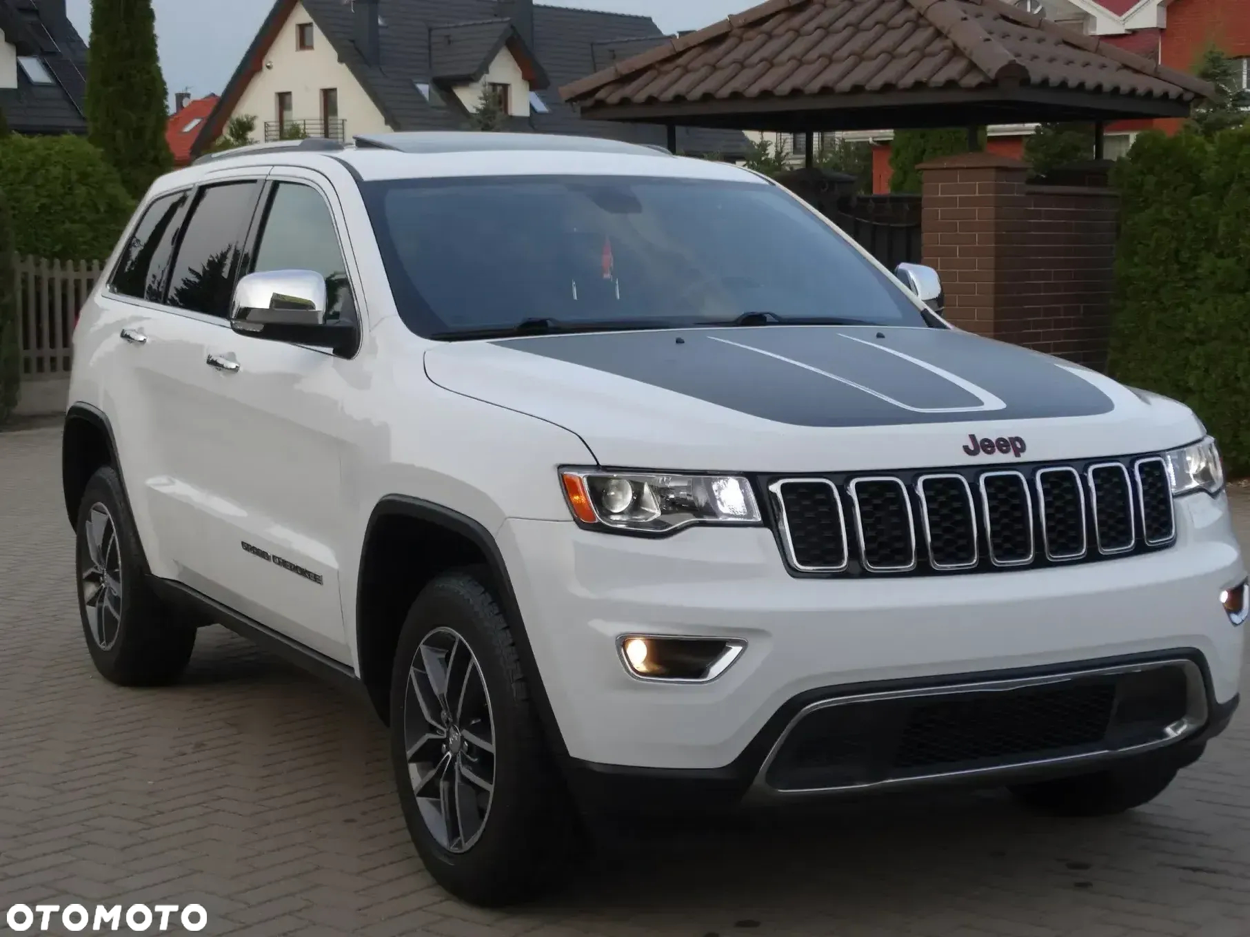 Jeep Grand Cherokee - 2