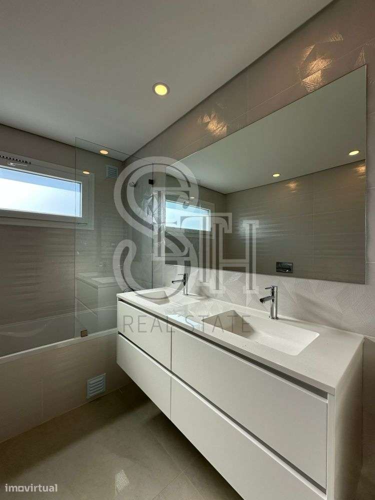 MORADIA V3+1 CENTRO DA CIDADE-22