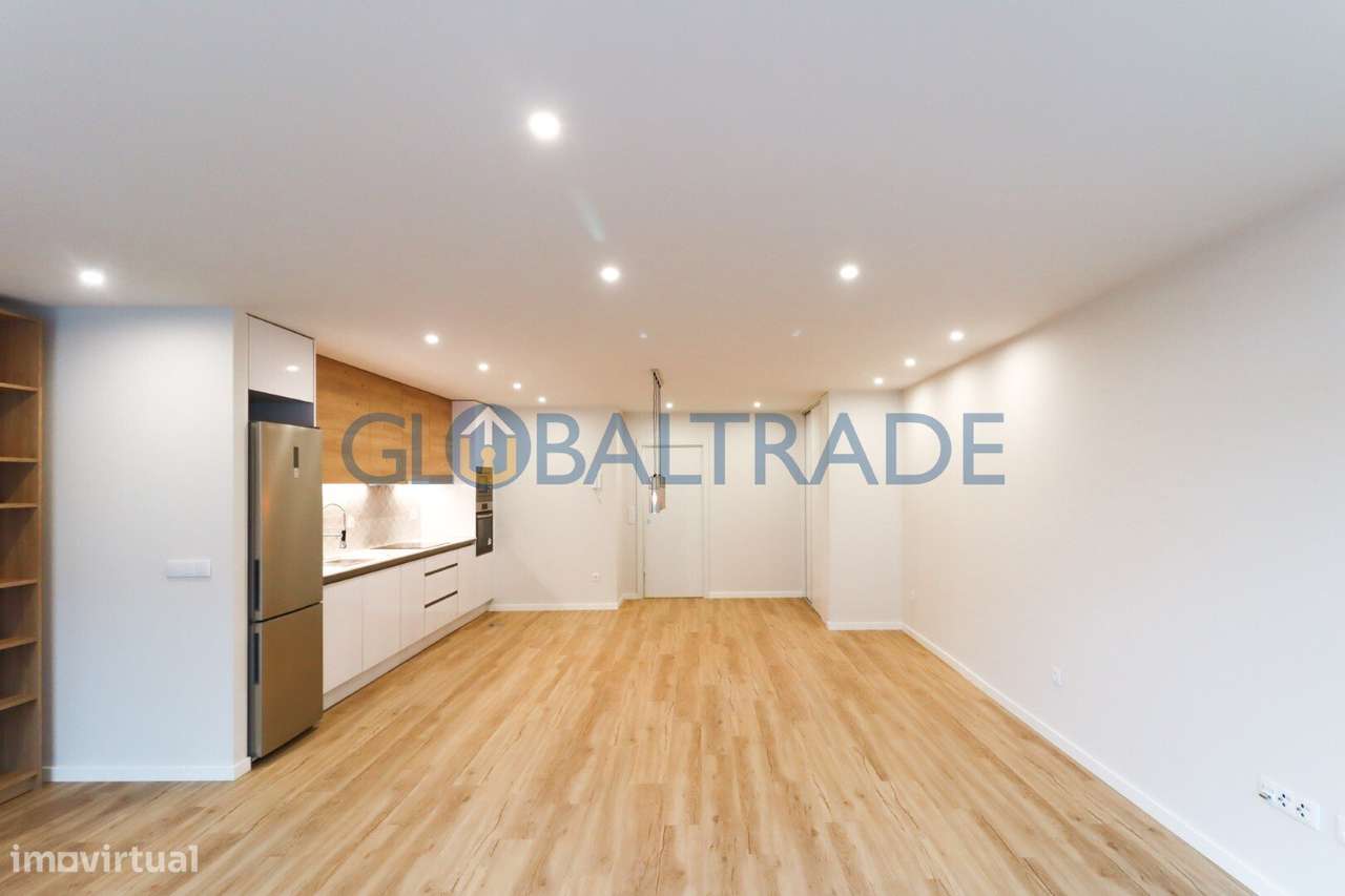 Apartamento T2 Renovado & Equipada em Valbom - Grande imagem: 5/55