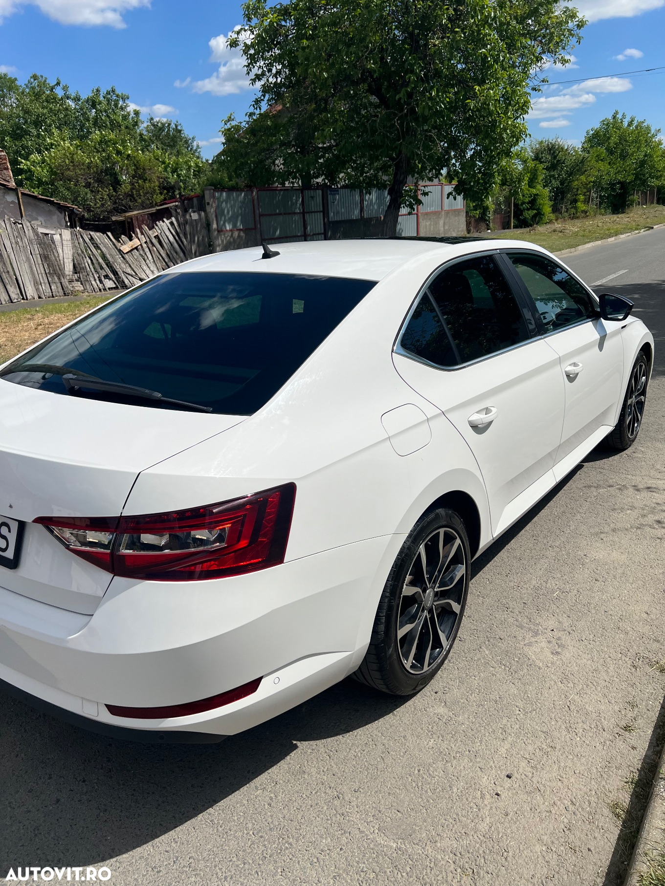 Skoda Superb 1.6 TDI DSG Style - 6