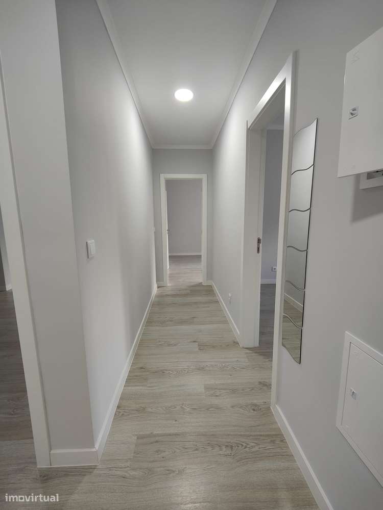Apartamentos T2 totalmente renovados – Disponíveis de imediato - Grande imagem: 3/17