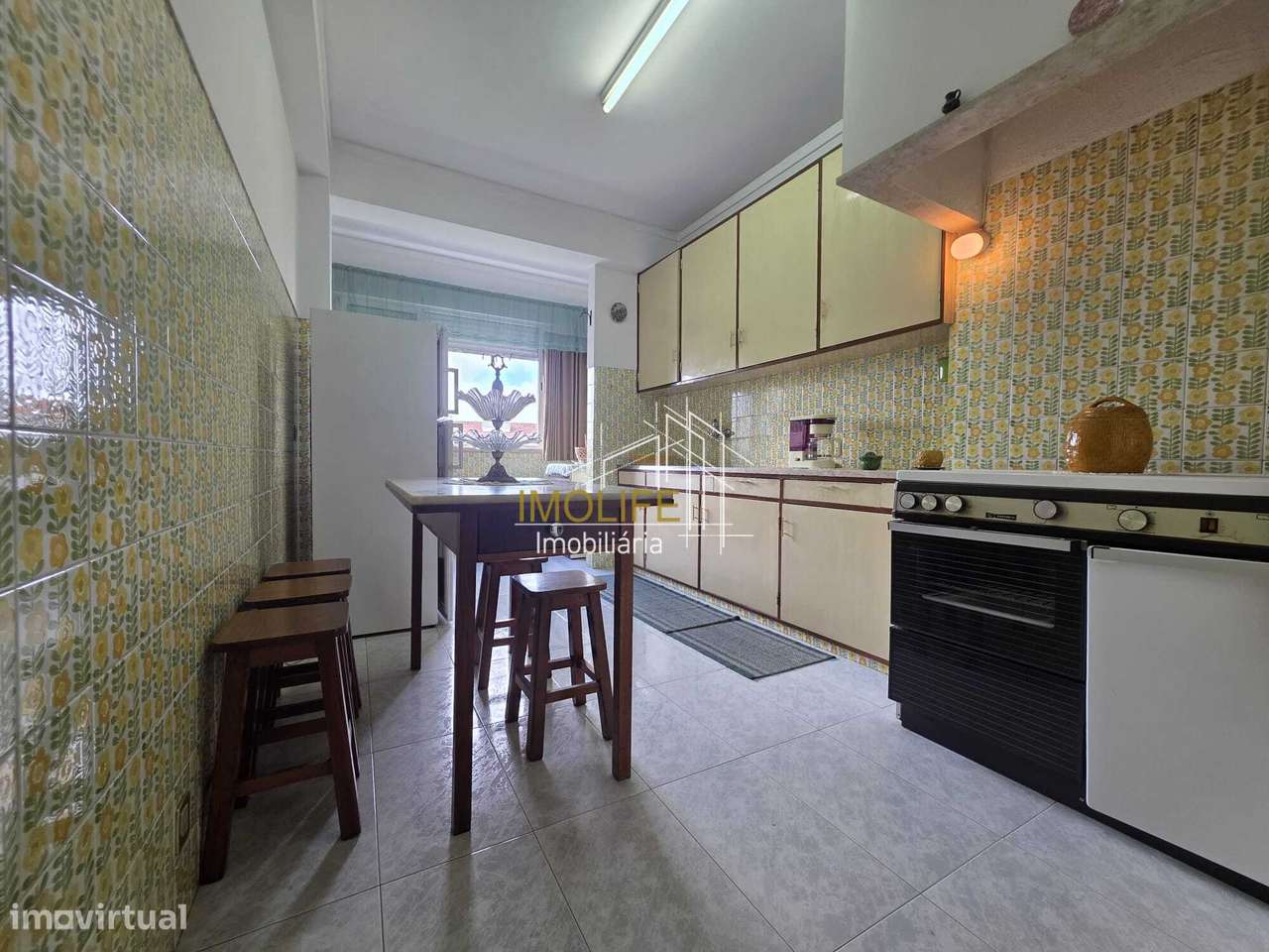 Apartamento T2 em odivelas com vista desafogada-33