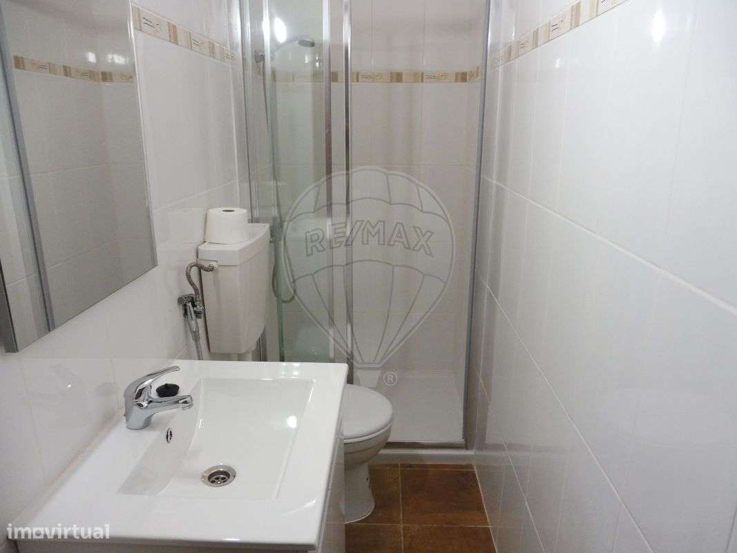 Moradia T1 para venda - Grande imagem: 4/19