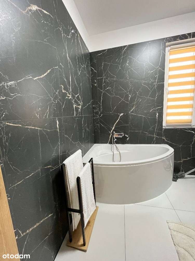 Nowy parterowy dom z umeblowaniem i wyposażeniem-2