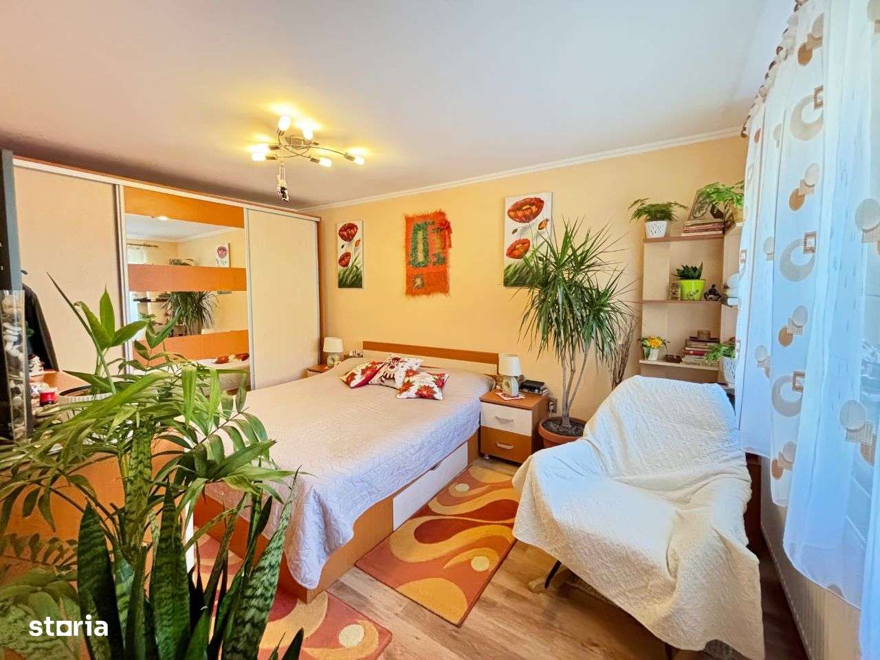 Apartament la casă - ultracentral în Oradea - Imagine principală: 3/12