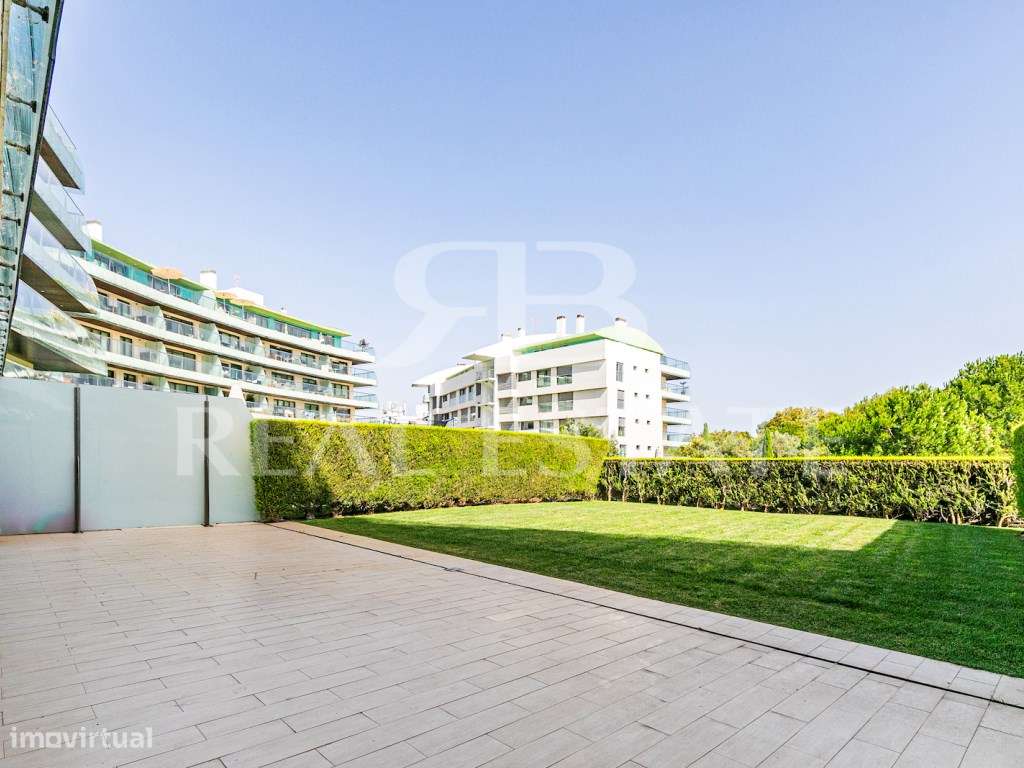 T2 no condominio SCALA Cascais | Jardim privado e jardim do condomí...-29