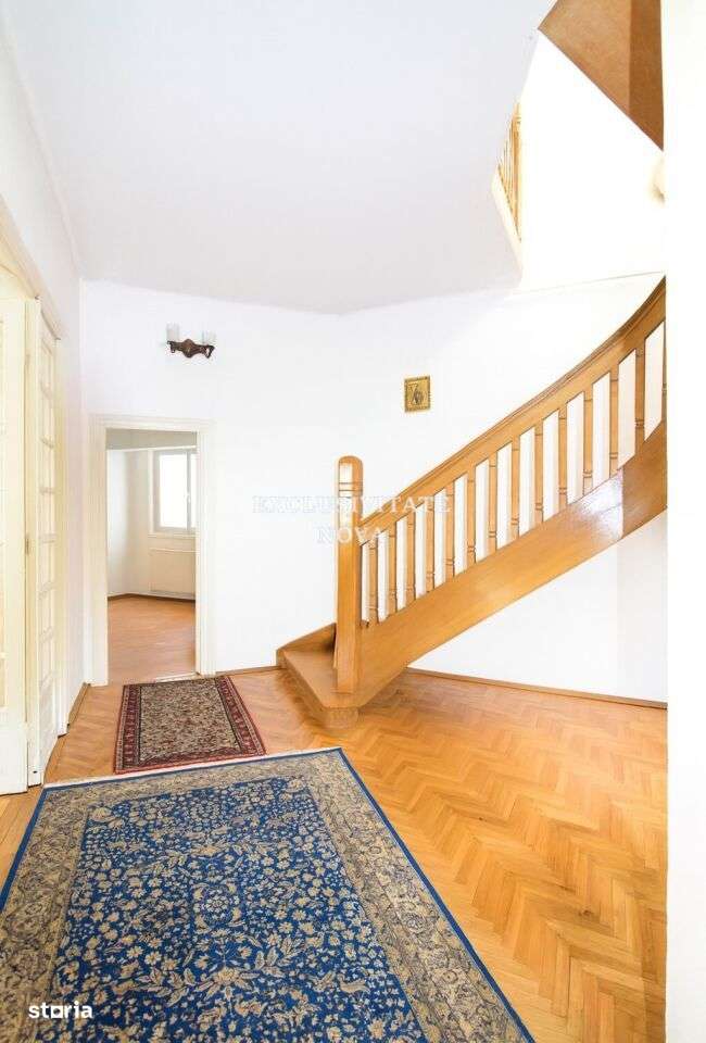 Vila individuala interbelica curte garaj între Dacia si Stefan cel-5